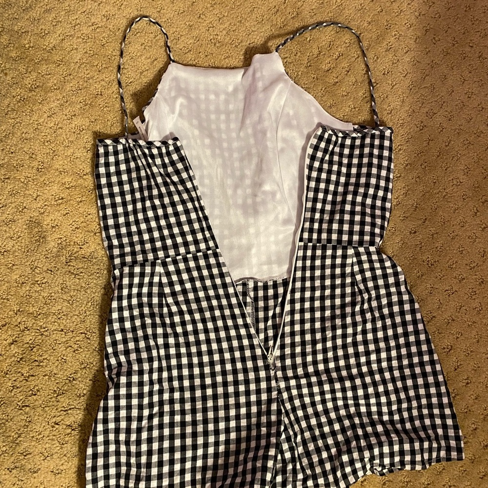 Romper - Picture 3 of 6